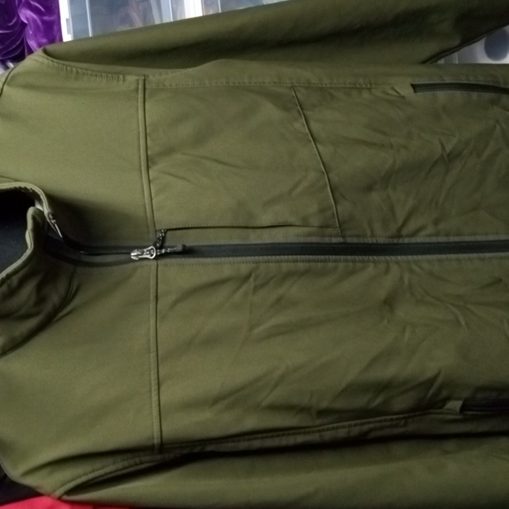 Men's Swiss Tech Jacket - Picture 11 of 11